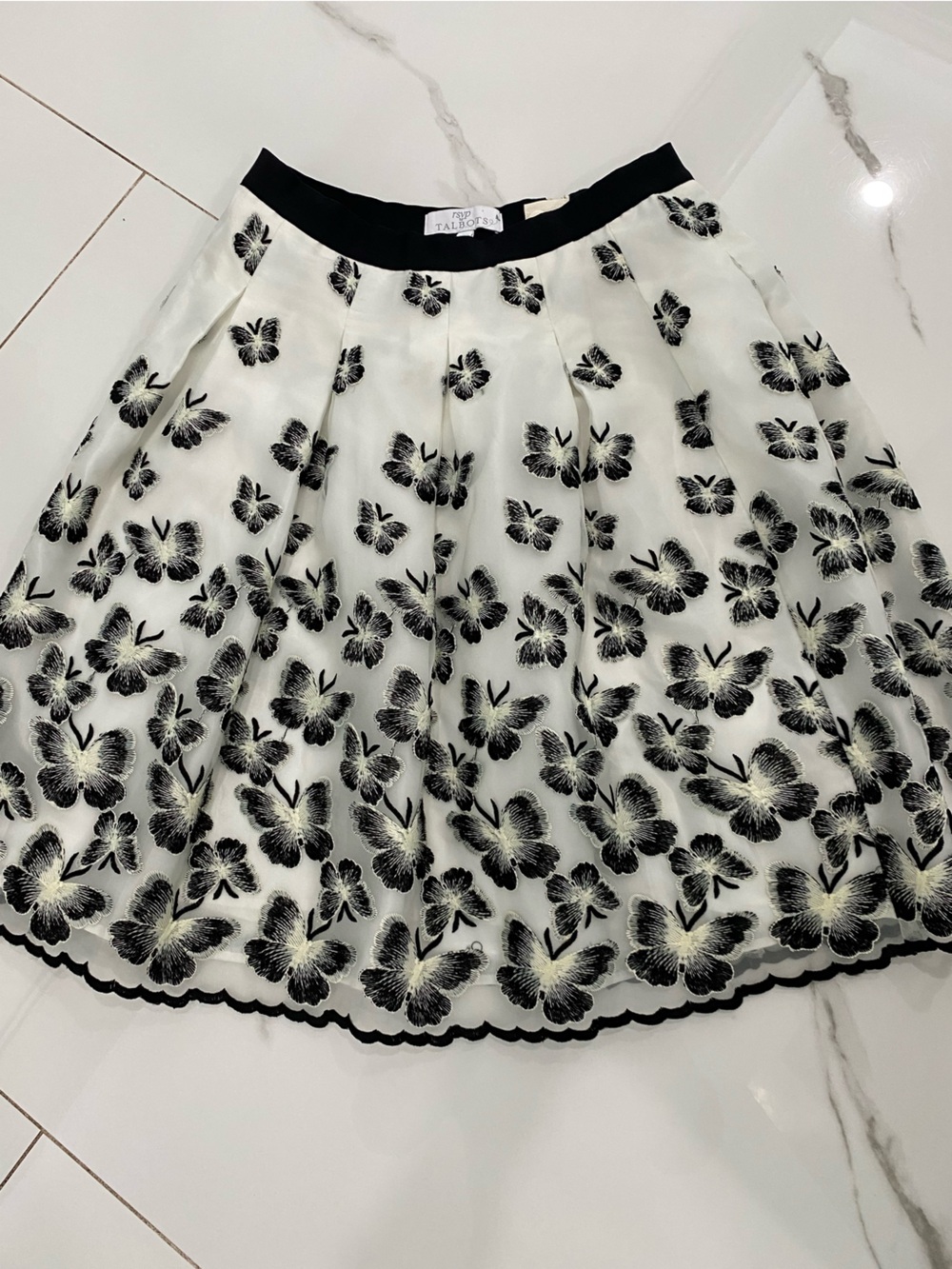 Talbots Black and White Floral Circle Skirt